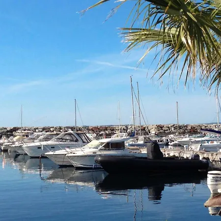 Apartamento T3 Aux Issambres, Piscine Et Parking Inclus - Fr-1-226-419 *